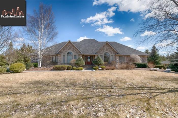 Property 20 Bridle Path . main img