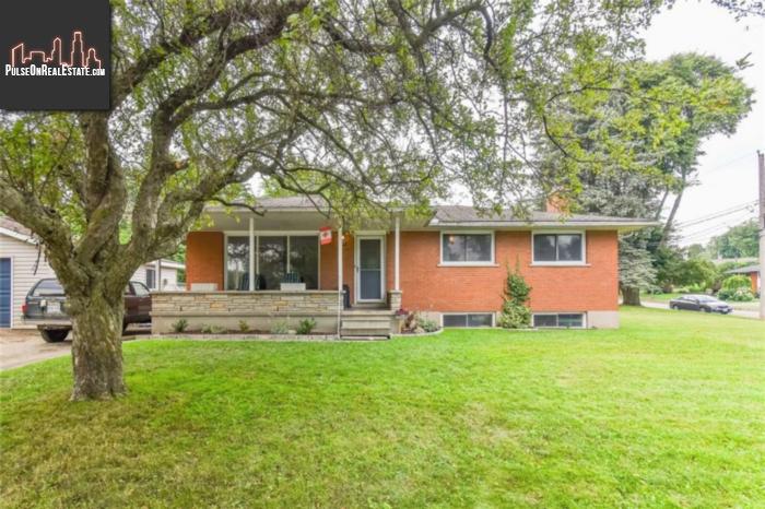 Property 217 Waverley Drive main img