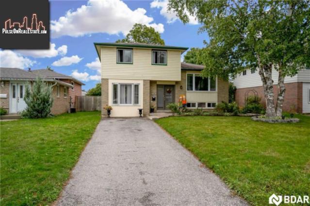 Property 29 Baker Crescent main img