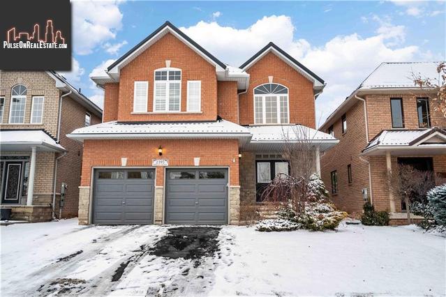 Property 2395 Parkglen Avenue main img