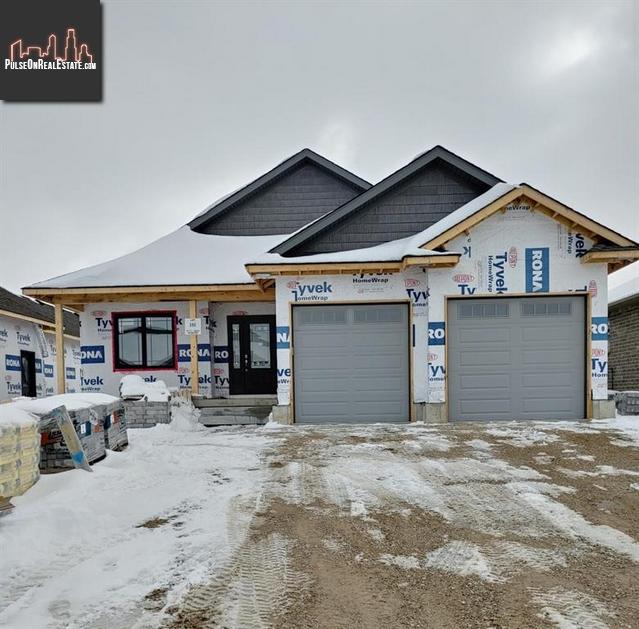 Property 42 Forbes Crescent main img
