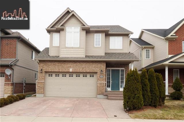 Property 423 Sauve Crescent main img