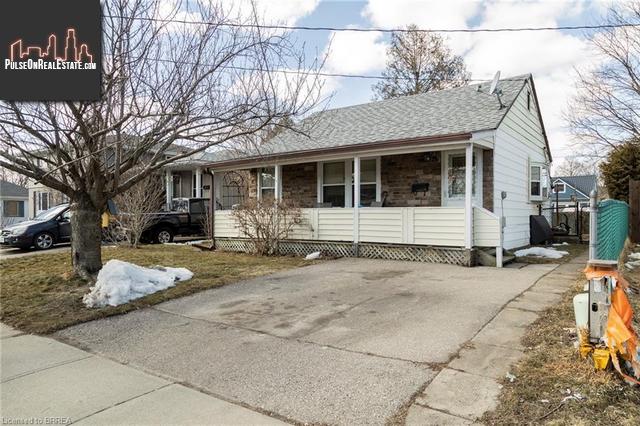 Property 23 Eighth Avenue main img