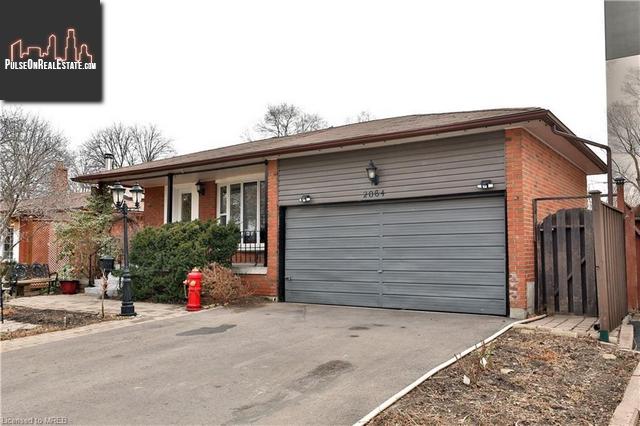 Property 2064 Waycross Crescent main img