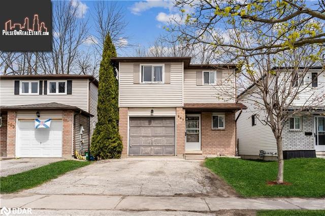 Property 207 Hickling Trail main img