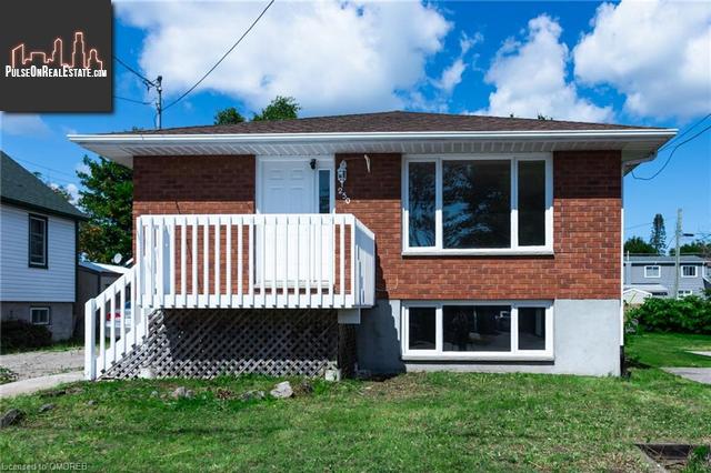 Property 250 Norwood Avenue main img