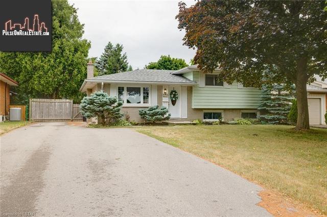 Property 1159 Farnsborough Crescent main img