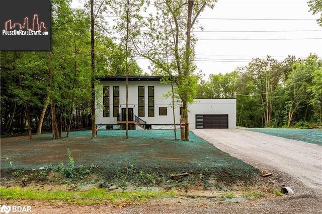 Property 3441 Louis Lane main img