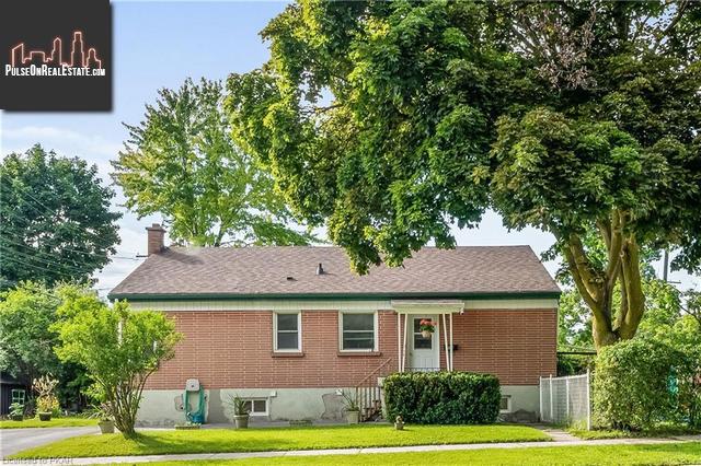 Property 877 Hilliard Street main img