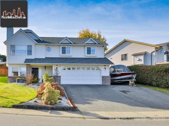 Property 2037 Placid Cres main img