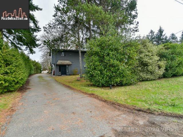 Property 3822 Mitlenatch Drive main img