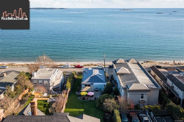 Property 2368 Esplanade main img