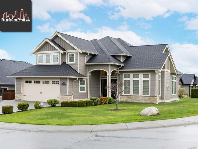 Property 3674 Lyall Point Cres main img