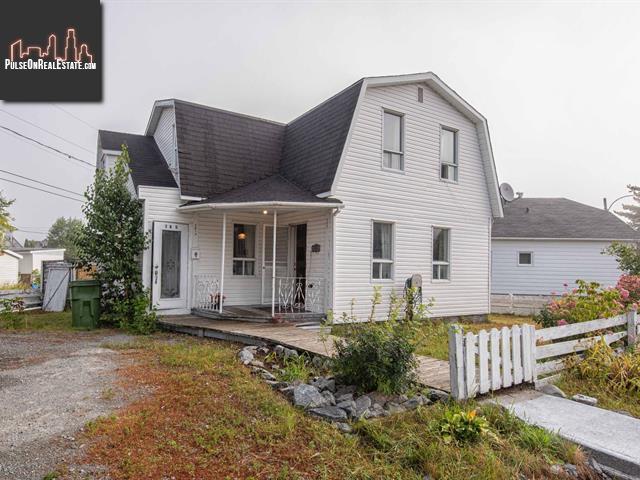 Property 145-145a Av. Champlain main img