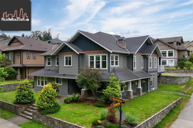 Property 2030 Hannington Rd main img