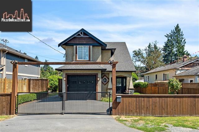 Property 2795 Kingswood Rd main img