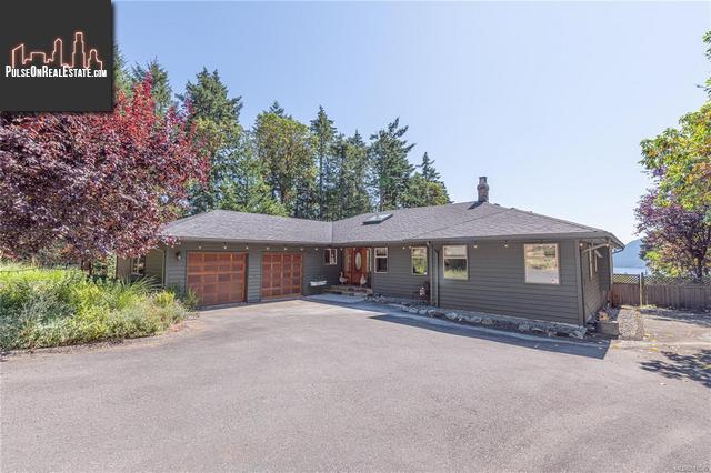 Property 117 Murrelet Pl main img
