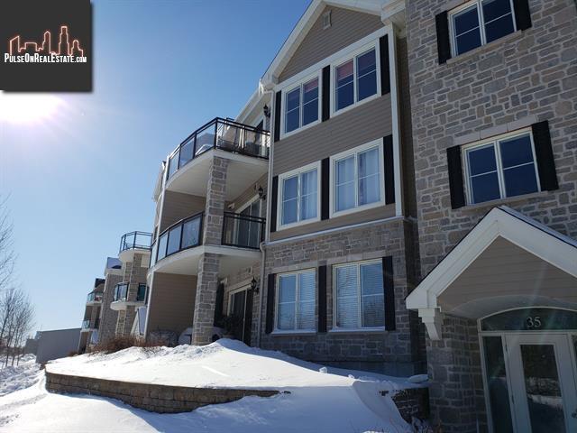 Property #5-35 Place Charles-Lemoyne main img