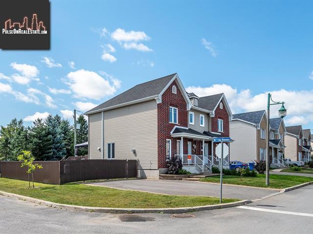 Property 447 Rue Des Roseaux main img