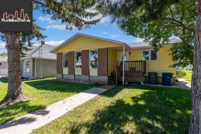 Property 215 1 Avenue E main img