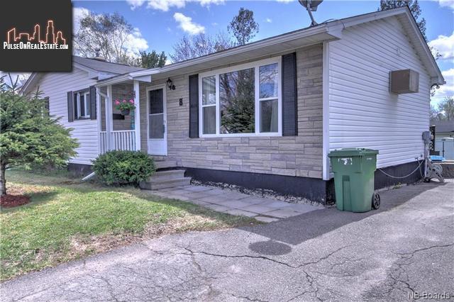 Property 8 Merrett Drive main img