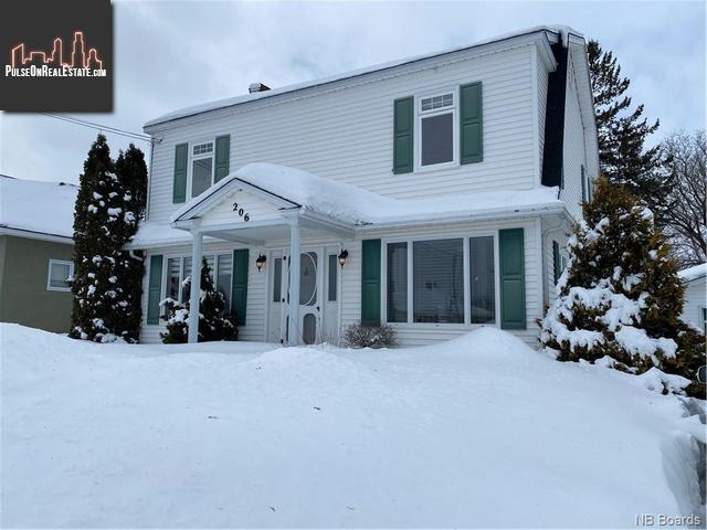 Property 206 Basin Street main img