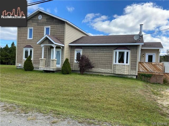 Property 143 Des Montagnes Street main img