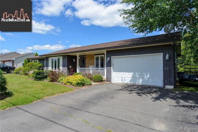 Property 16 Baycrest Drive main img