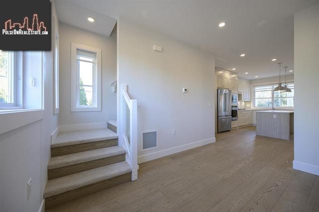 Property 36 5377 8a Avenue img1