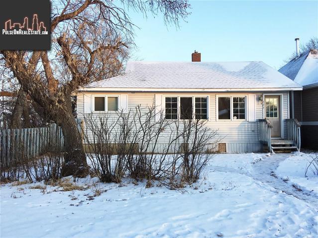 Property 323 Hall St main img
