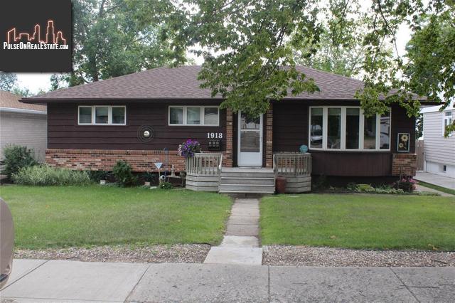 Property 1918 1st St main img
