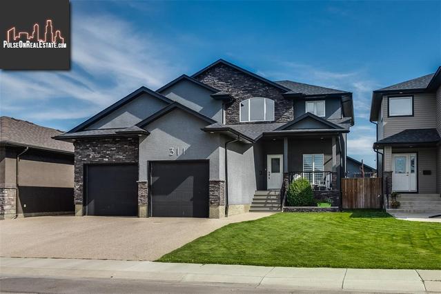 Property 311 Roy Cres main img