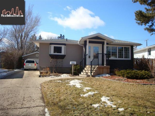 Property 2920 Queen St main img
