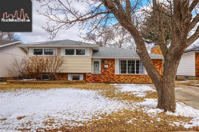Property 1374 Queen Cres main img