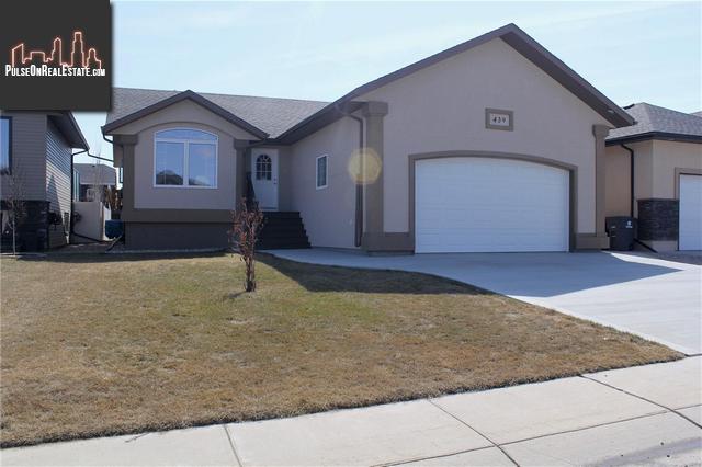 Property 439 Snead Cres main img