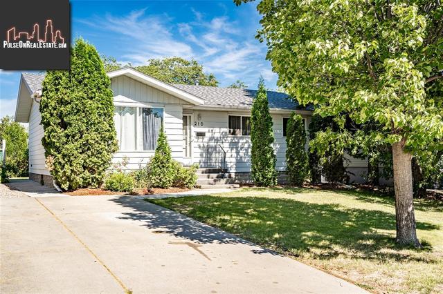 Property 210 Laurentian Dr main img
