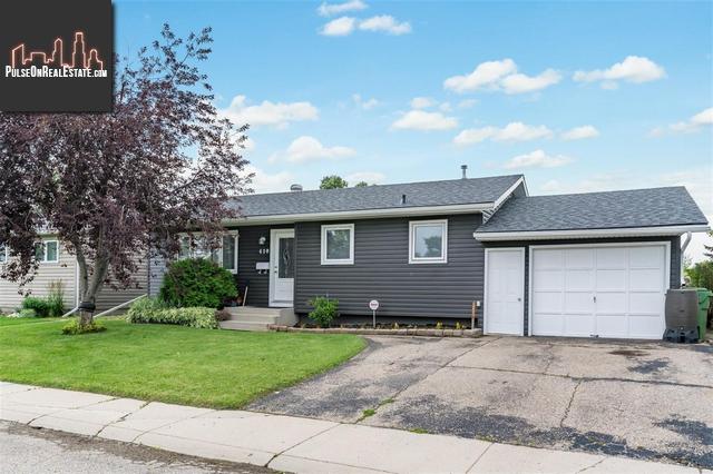 Property 410 Langevin Cres main img