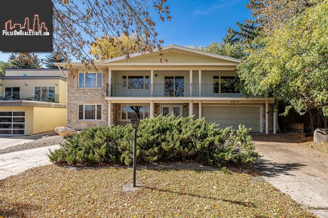 Property 2019 Spadina Cres E main img