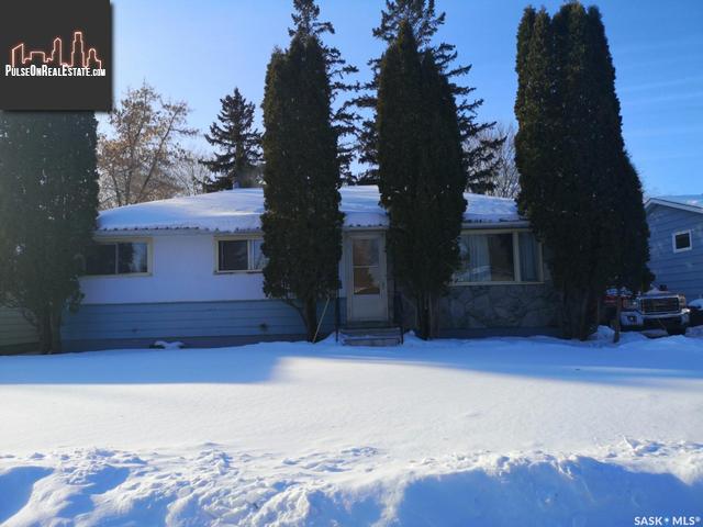 Property 1610 Shannon Cres main img