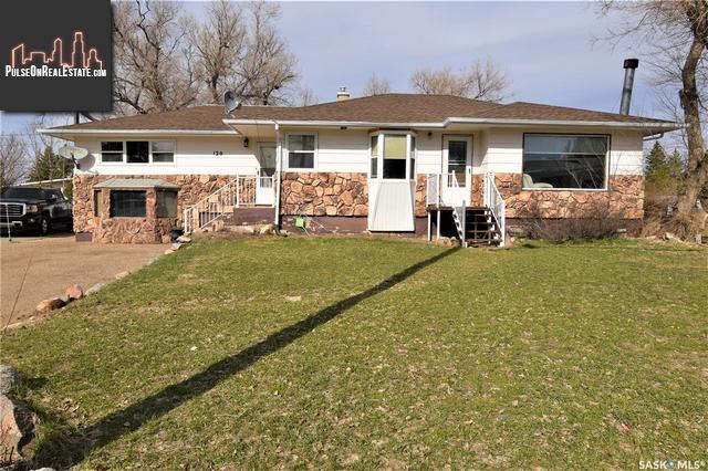 Property 120 Myers Cres main img