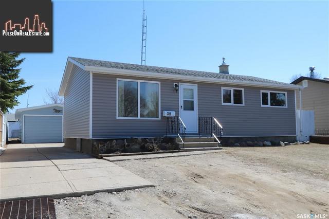 Property 39 Clarewood Cres main img