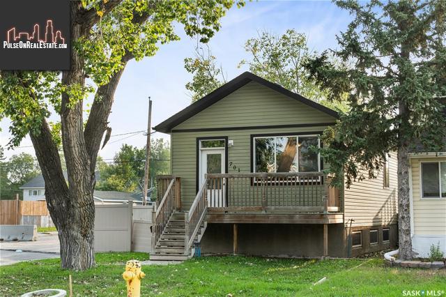 Property 701 Athol St main img