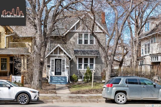 Property 2314 Lorne Street main img