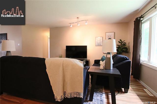 Property 156 Cardinal Crescent main img