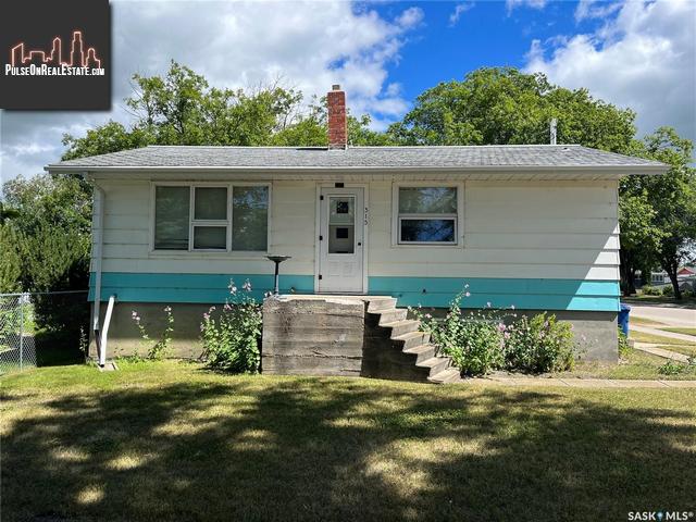 Property 315 2nd Street W main img