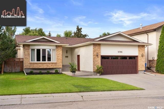 Property 2706 Poplar Place E main img