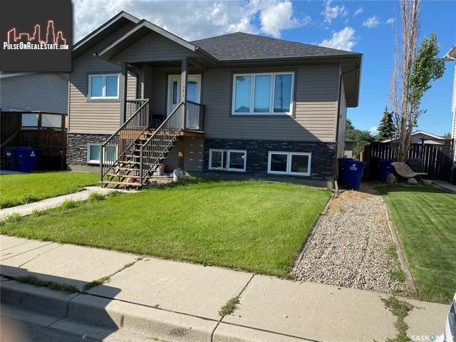Property 826 Rutherford Way main img