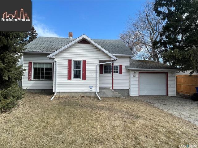 Property 210 4th Street W main img