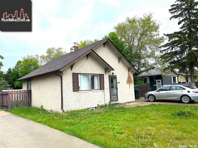 Property 1360 4th Street E img1