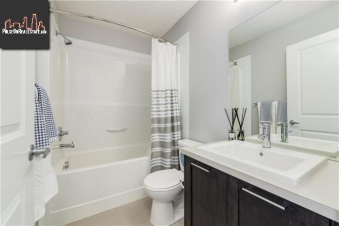 Property #150 Walgrove Cm Se main img